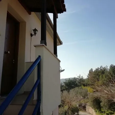House With Dreamy View Volos Apartamento